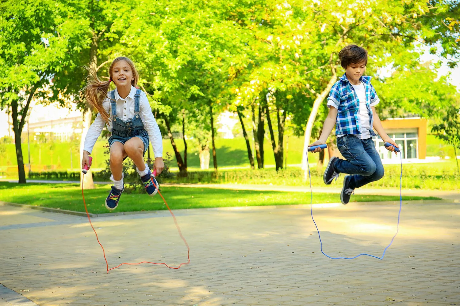 Blue Kids Jump Rope - Image 3