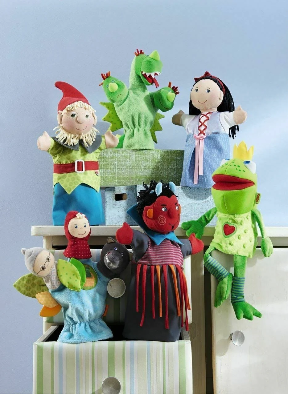 Frog King Puppet - Image 3