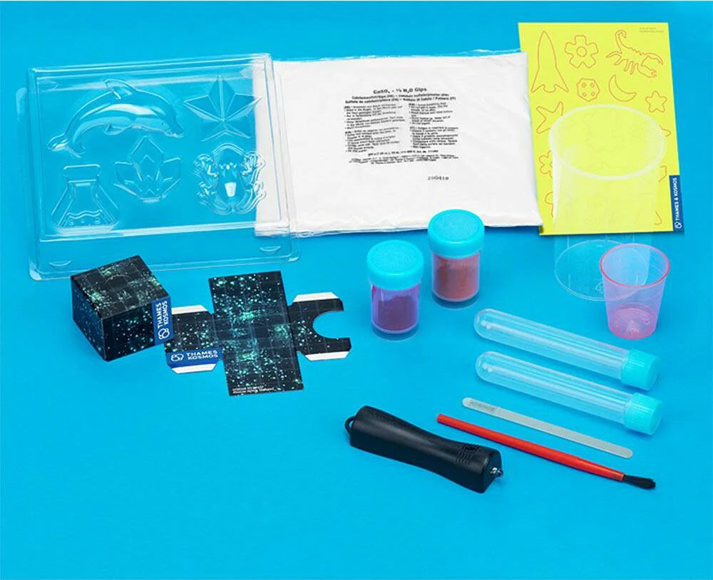 Glow-in-the-Dark Science Lab - Image 2