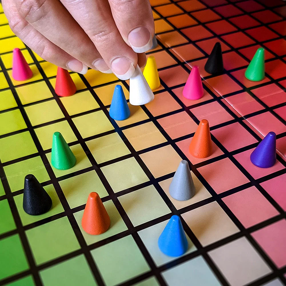 Hues and Cues Board Game - Image 19