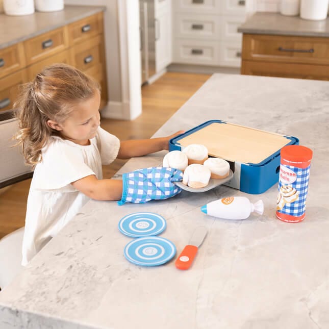 Pretendables Cinnamon Roll Set - Image 2